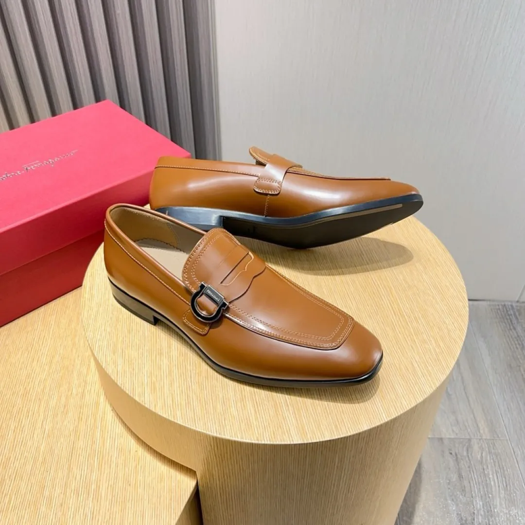 Men's Men's Shoes💰P640💰🔥《Ferragamo》👏Latest • High-end top brand luxury ~ purchasing agency, top quality ~. New fashionable business men's shoes🔜The uppers are made of original cashmere cowhide➕cowhide·lining, with fine workmanship. The original stylish and soft combination wear-resistant and non-slip outsole is light and comfortable on the feet. The real thing looks better in real life. Size: 38/44